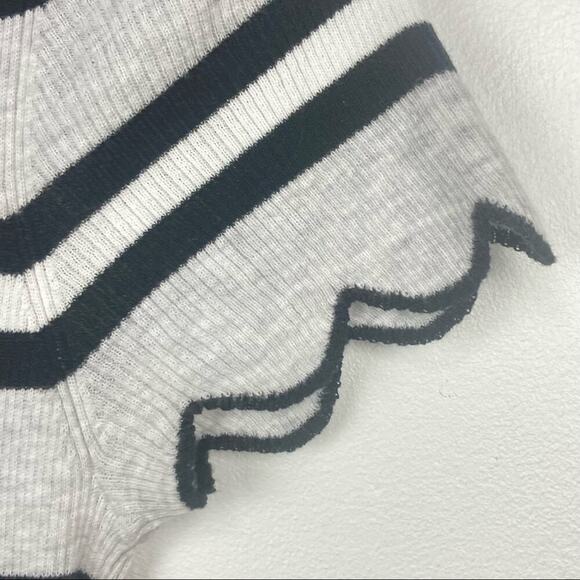 AUTUMN CASHMERE Striped Scallop Edge Ribbed Baby Tee.  Size S - Picture 8 of 13